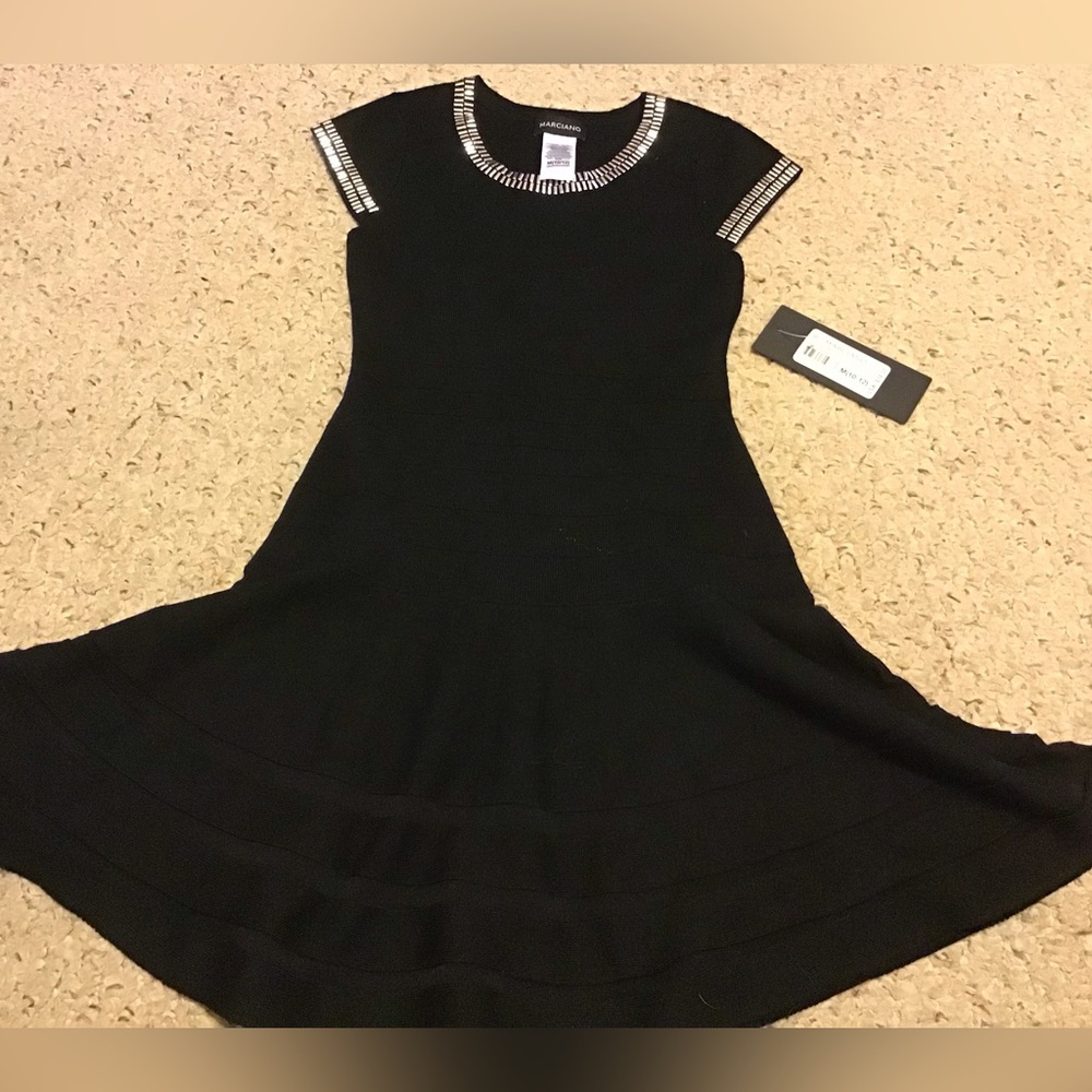 MARCIANO GIRLS DRESS NWT SZ 10/12 BLACK W SILVER VERY CUTE